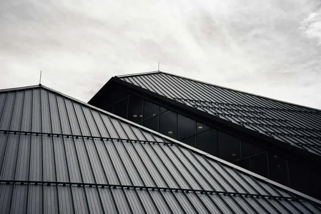 commercial-standing-seam-metal-roofing-joplin-mo-abernathy-roofing